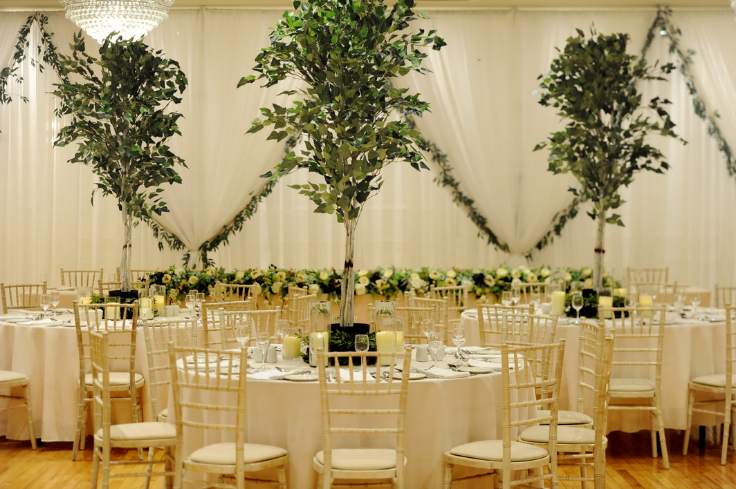 Luxury foliage lined backdrop